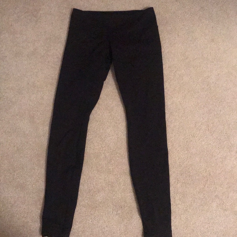 black lulu lemon leggings